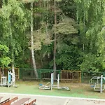 Ośrodek Wczasowy Wrzos Kompleks wypoczynkowy Łukęcin