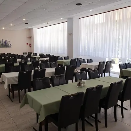 Kompleks wypoczynkowy Ośrodek Wczasowy Wrzos Łukęcin